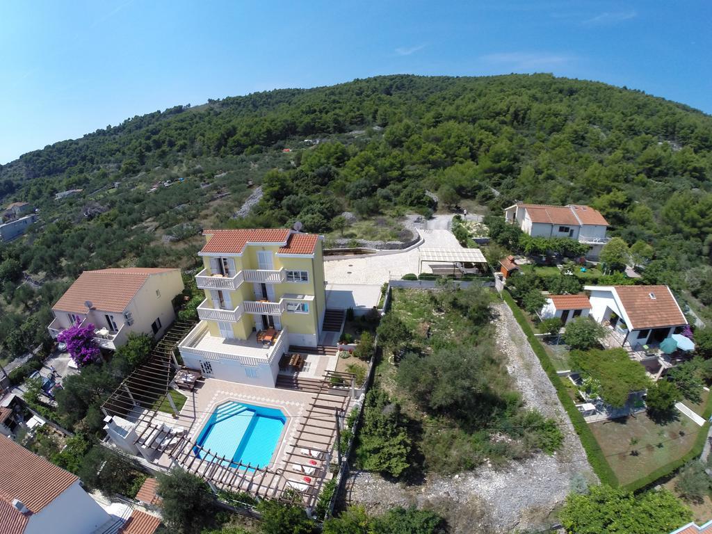Apartments Romana Slatine Quarto foto