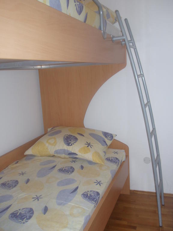 Apartments Romana Slatine Quarto foto