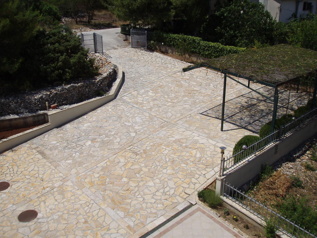 Apartments Romana Slatine Exterior foto