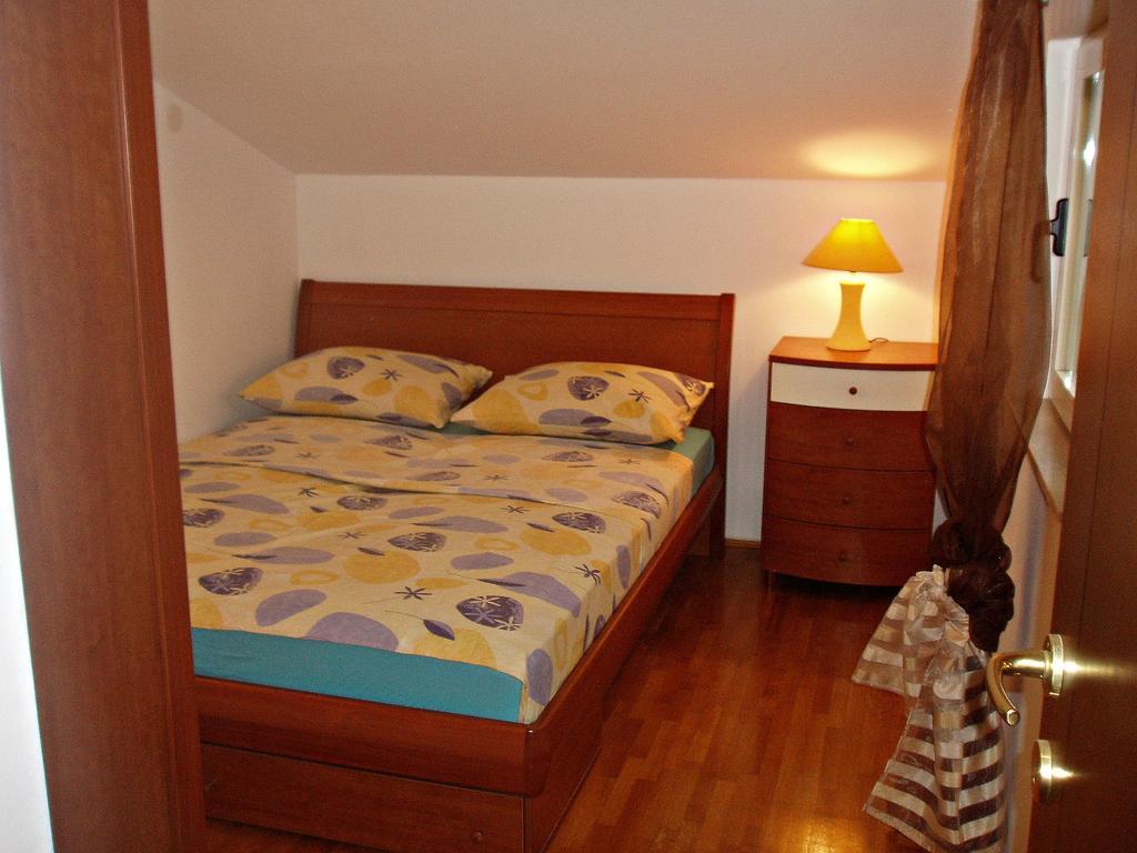 Apartments Romana Slatine Quarto foto