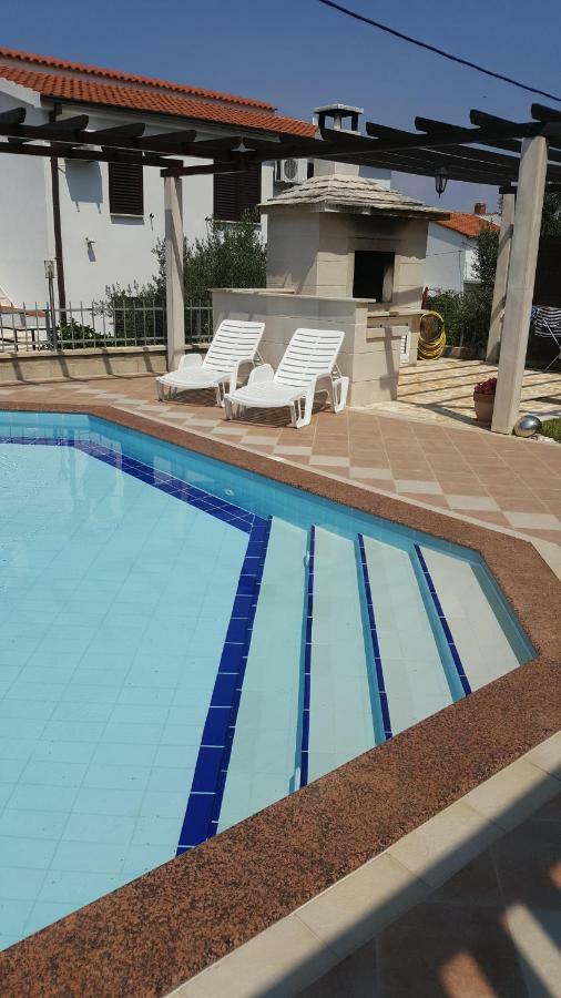 Apartments Romana Slatine Exterior foto
